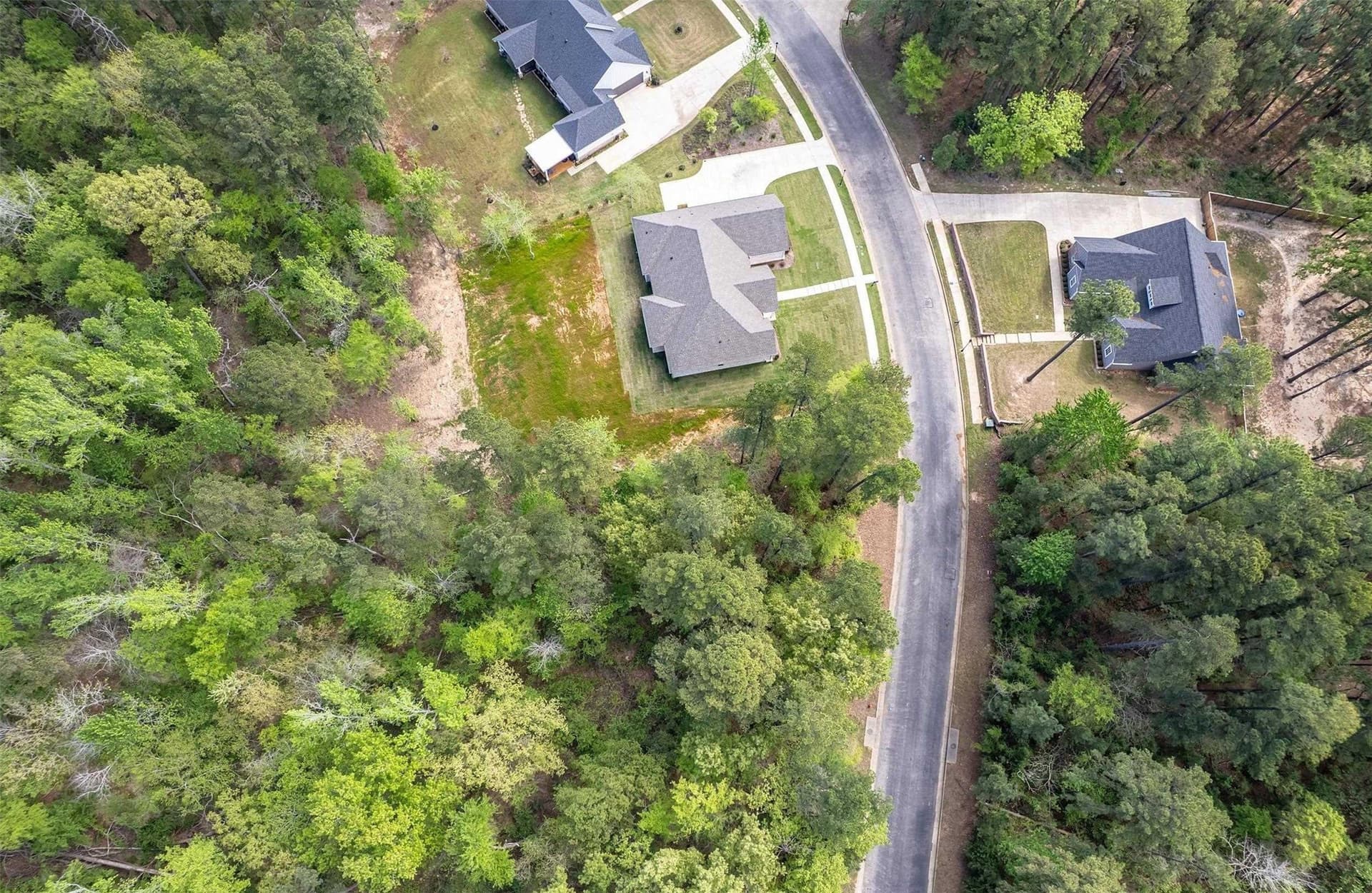 0.55 acres in Smith County - photo 13
