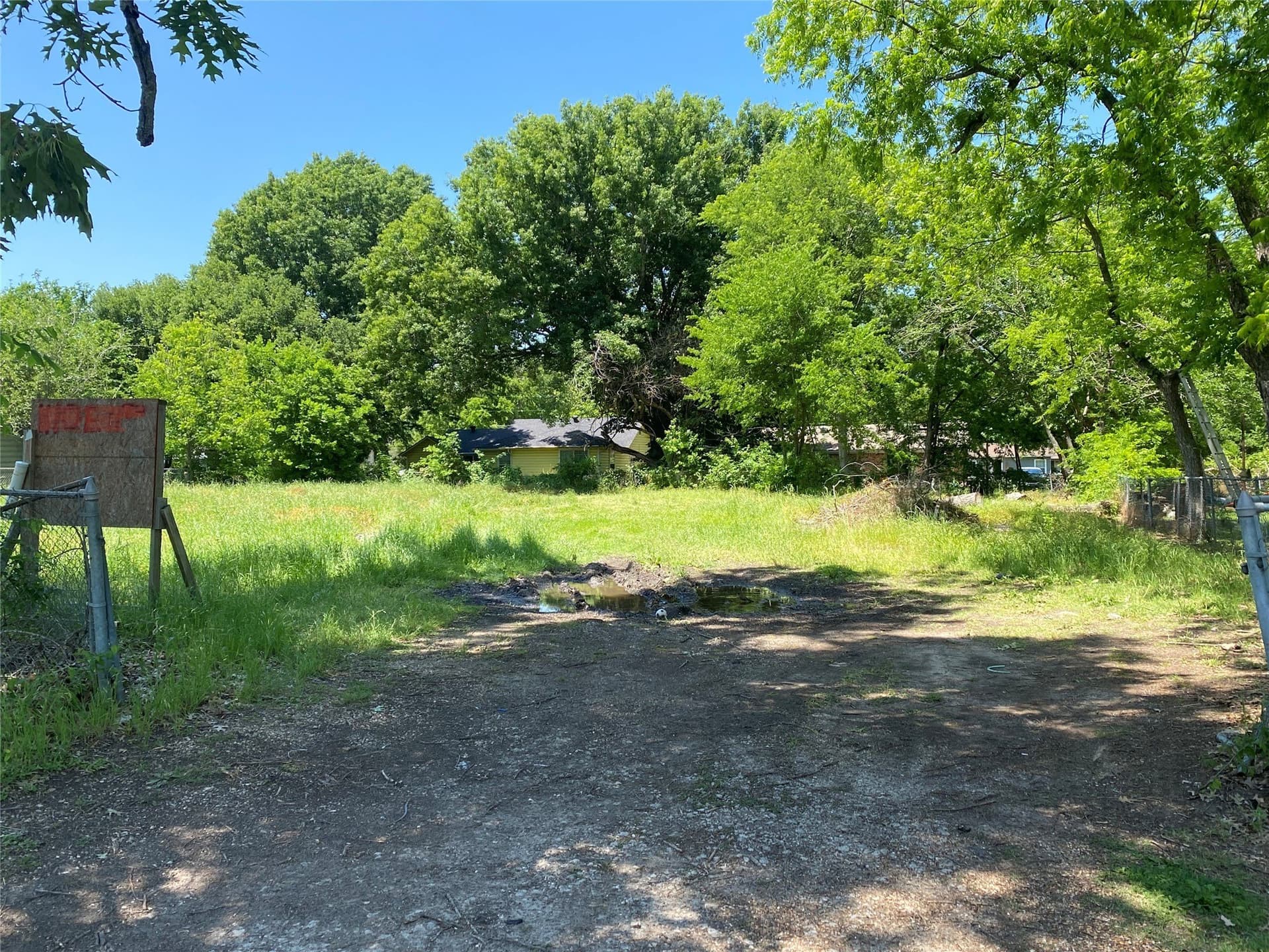 0.14 acres in Navarro County