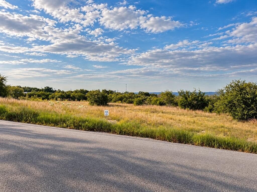 5.02 acres in Kerr County