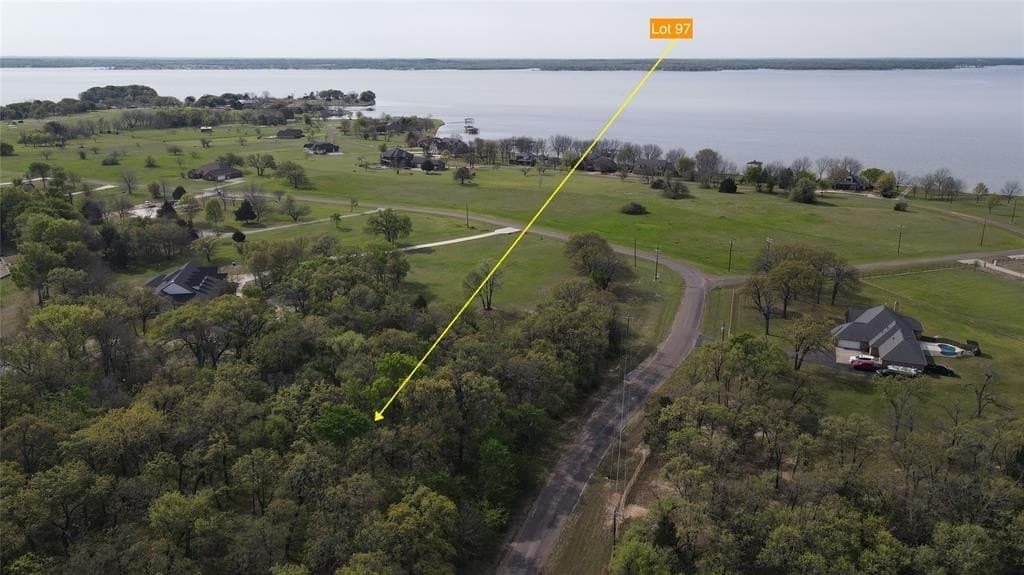 1.57 acres in Navarro County gallery image 2