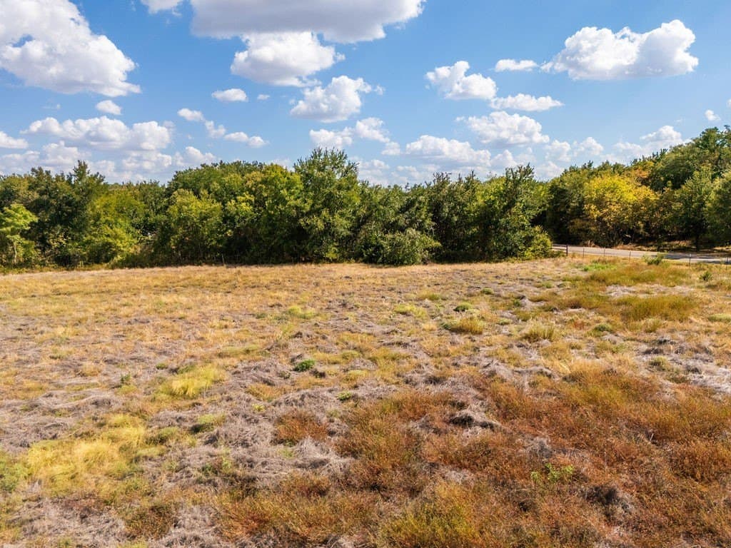 1 acres in McLennan County - photo 8