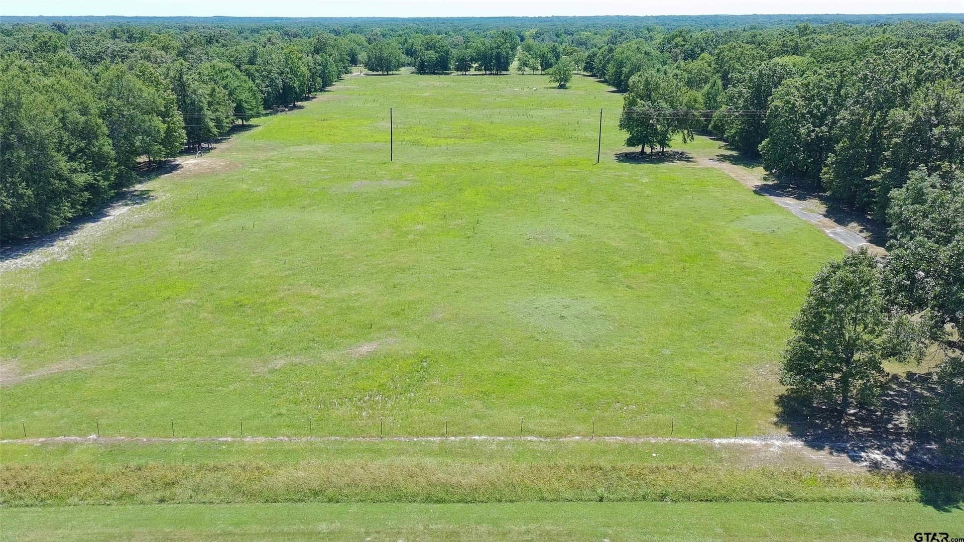 9.73 acres in Titus County