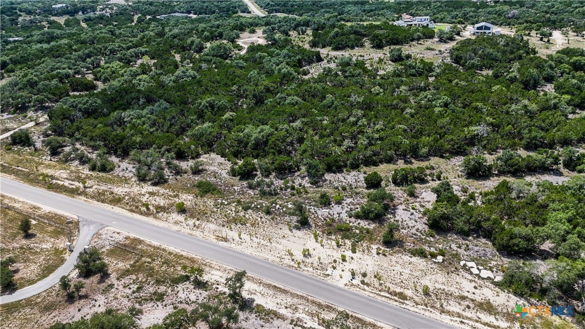 5.01 acres in Comal County - photo 5