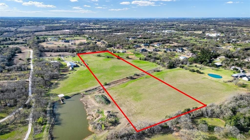 11.05 acres in Johnson County