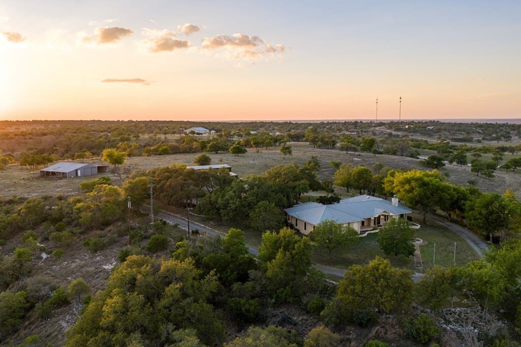 41 acres in Gillespie County gallery image 2
