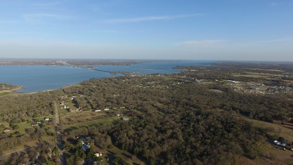 0.01 acres in Henderson County - photo 6