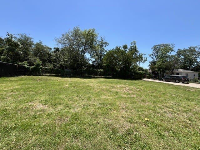 0.09 acres in Dallas County - photo 3