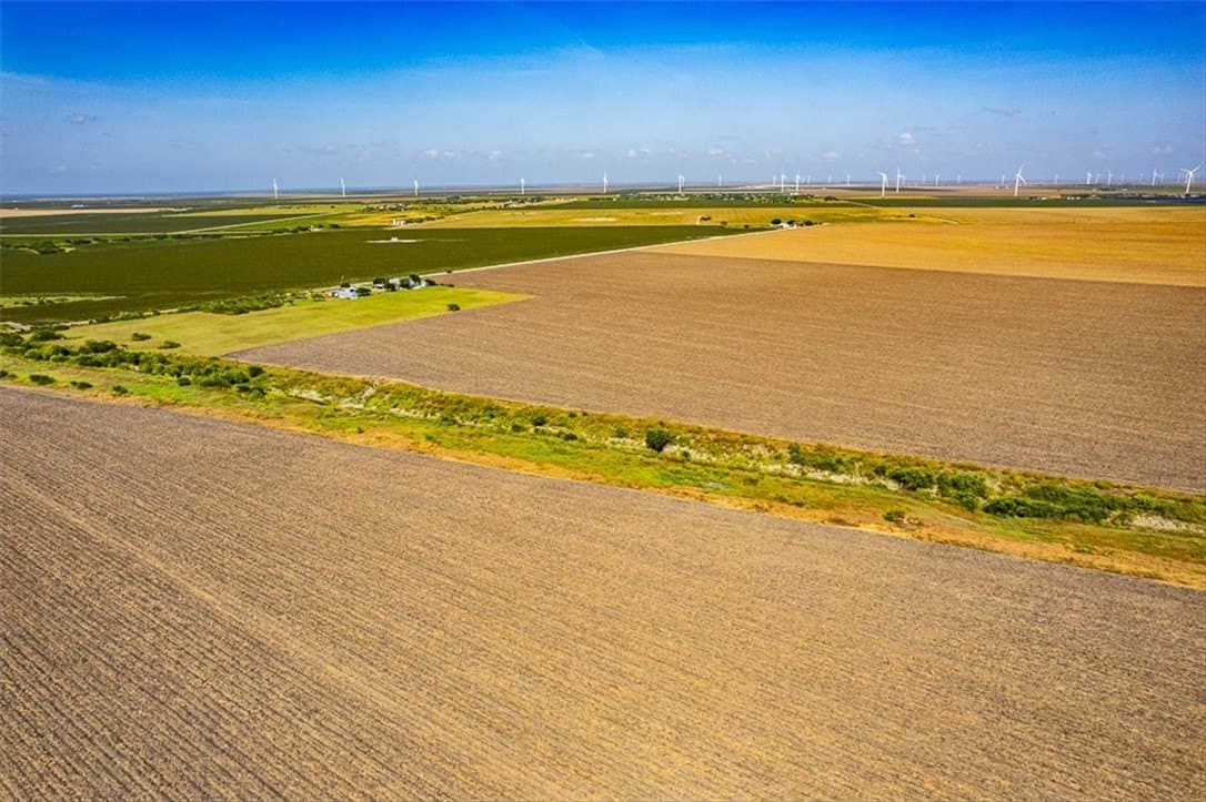 17 acres in San Patricio County - photo 10