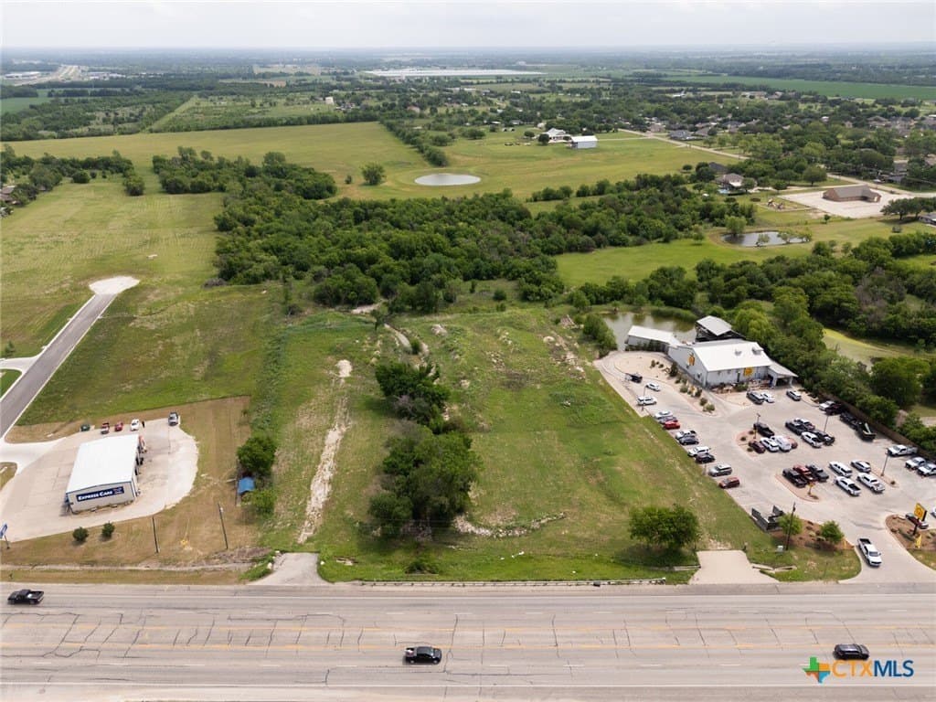 2.97 acres in McLennan County gallery image 3