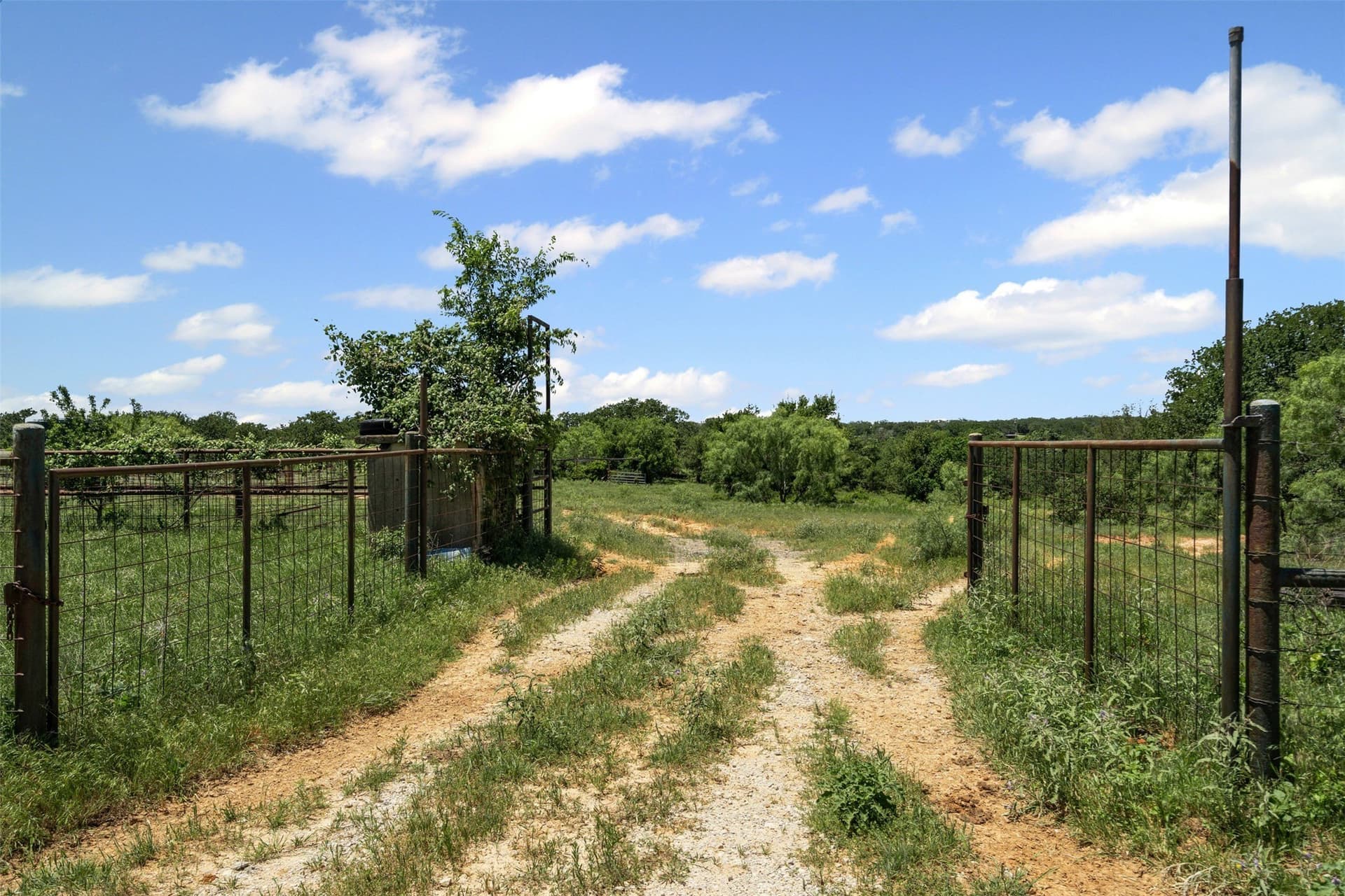 109.93 acres in Parker County - photo 32