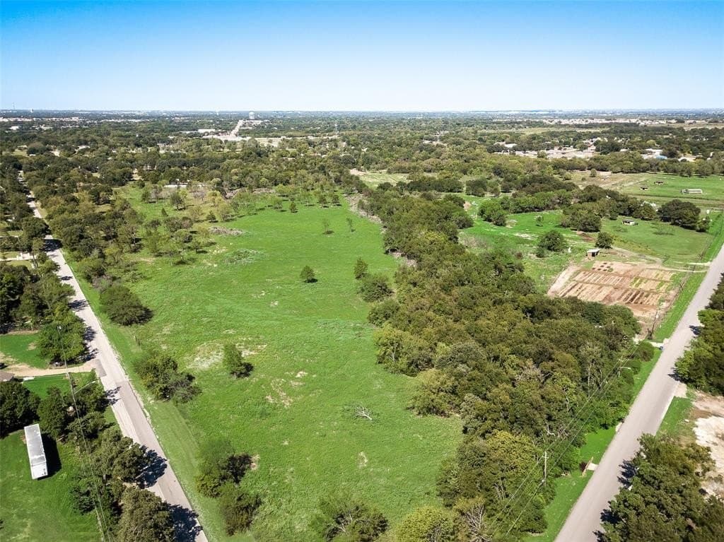 2 acres in Dallas County