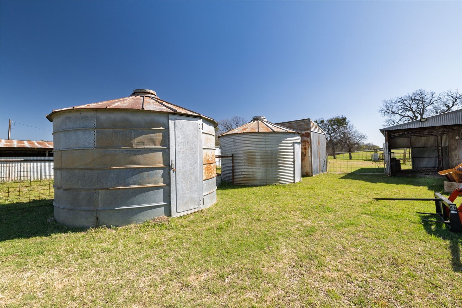71.61 acres in Denton County - photo 8