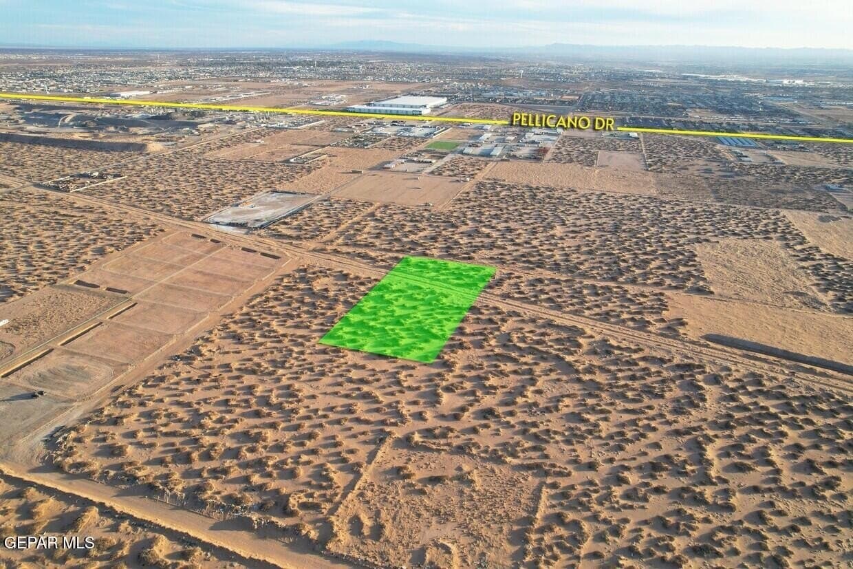 5 acres in El Paso County