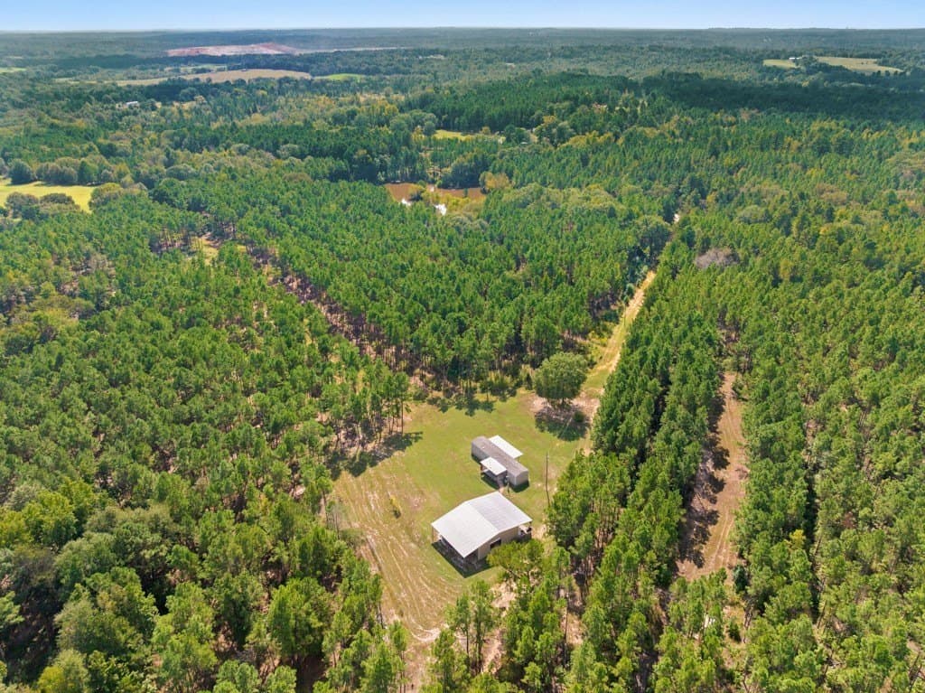 110.9 acres in Smith County - photo 3