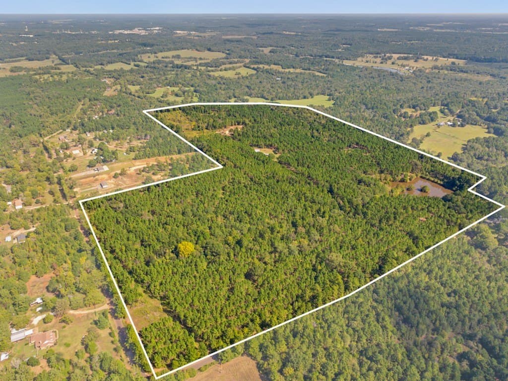 110.9 acres in Smith County - photo 2