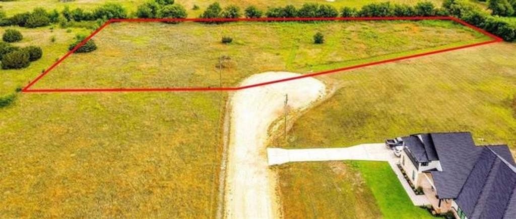 2.5 acres in Johnson County gallery image 2