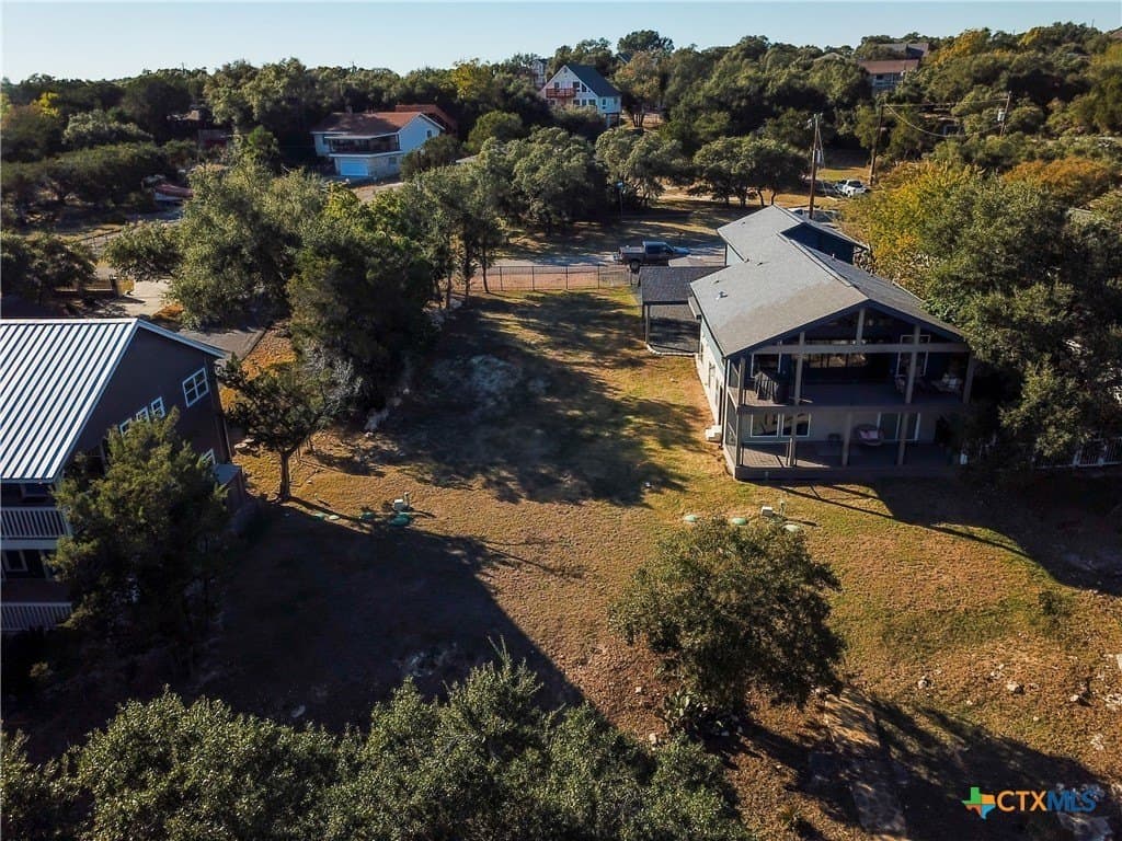 0.19 acres in Comal County - photo 3