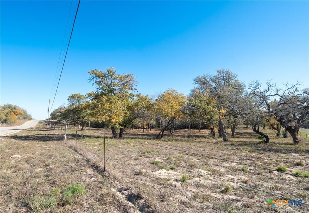 12.67 acres in Guadalupe County - photo 23