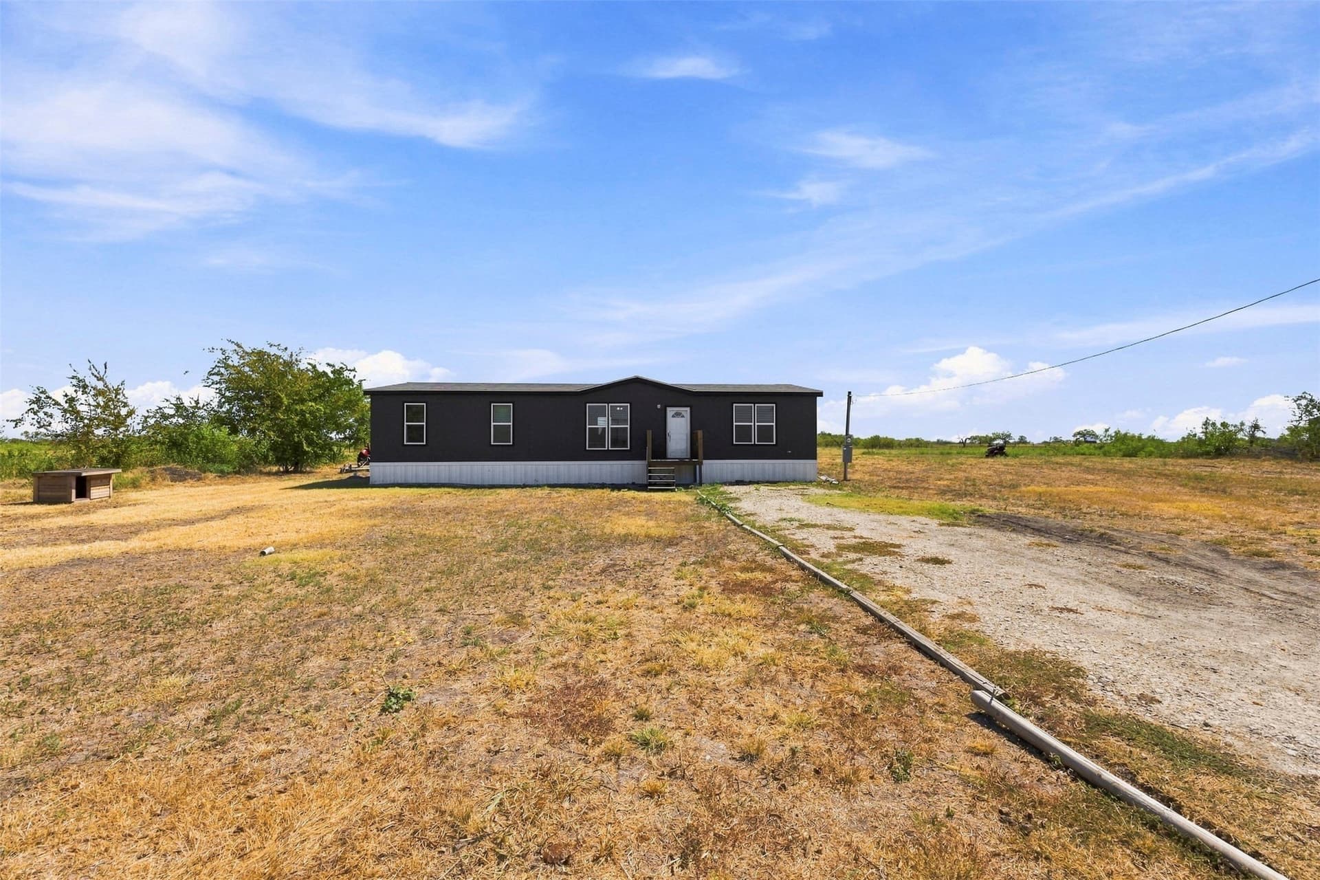 10 acres in Navarro County - photo 2