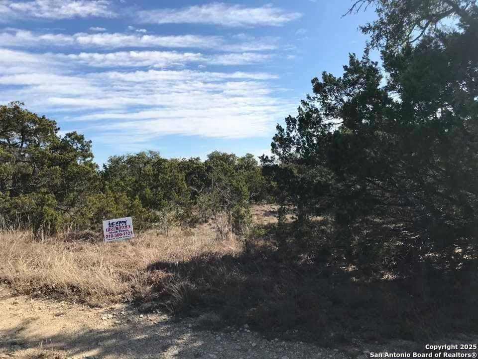 0.15 acres in Bandera County - photo 3