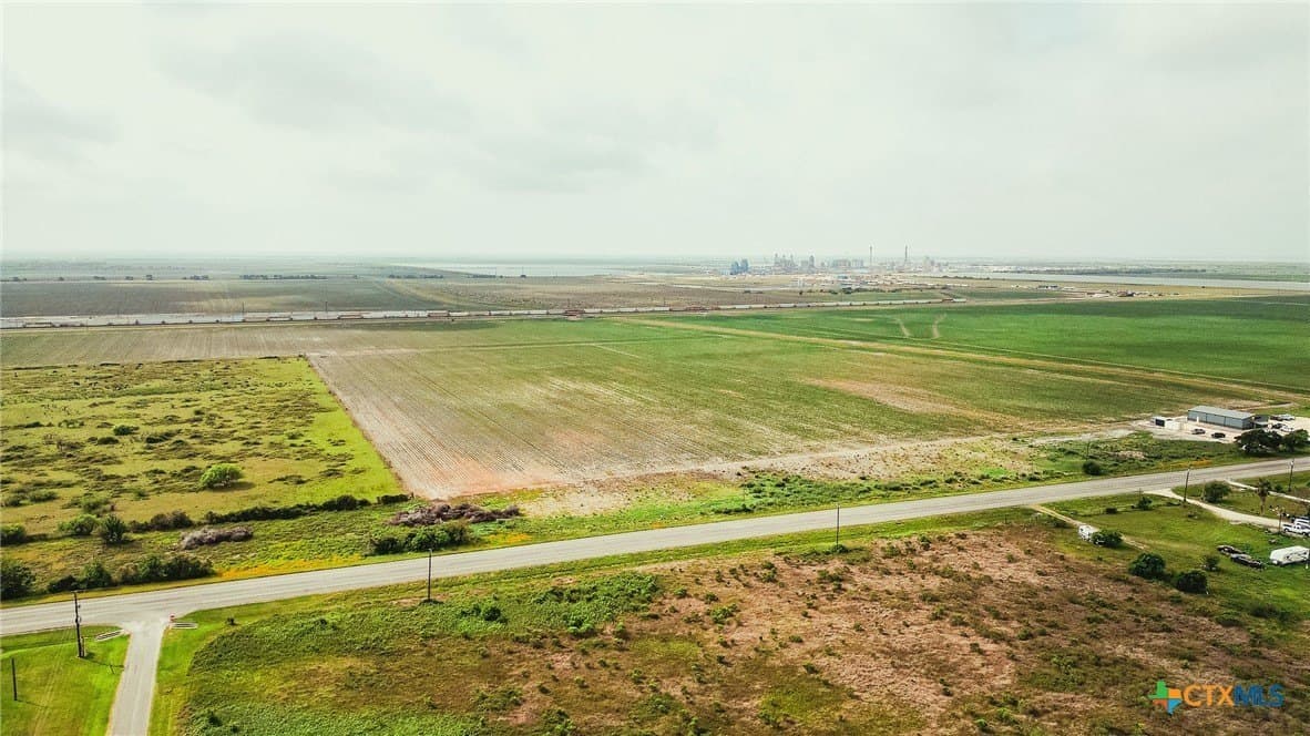 5.93 acres in Calhoun County gallery image 2