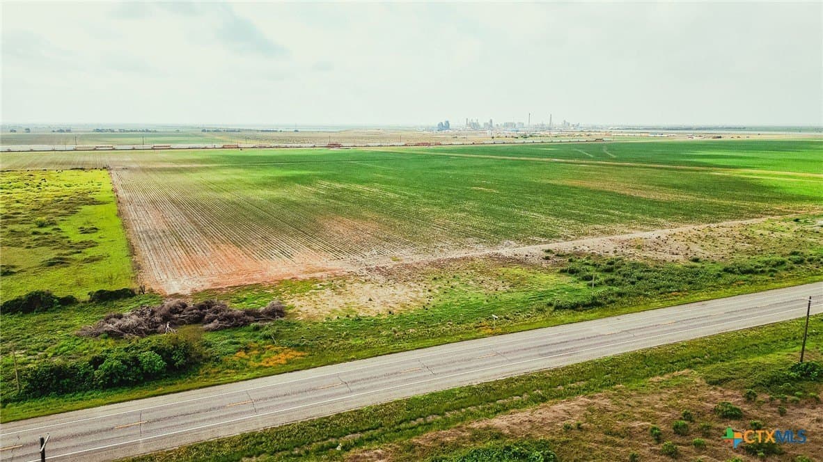 5.93 acres in Calhoun County gallery image 3