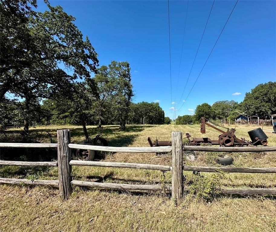 1 acres in Johnson County gallery image 2