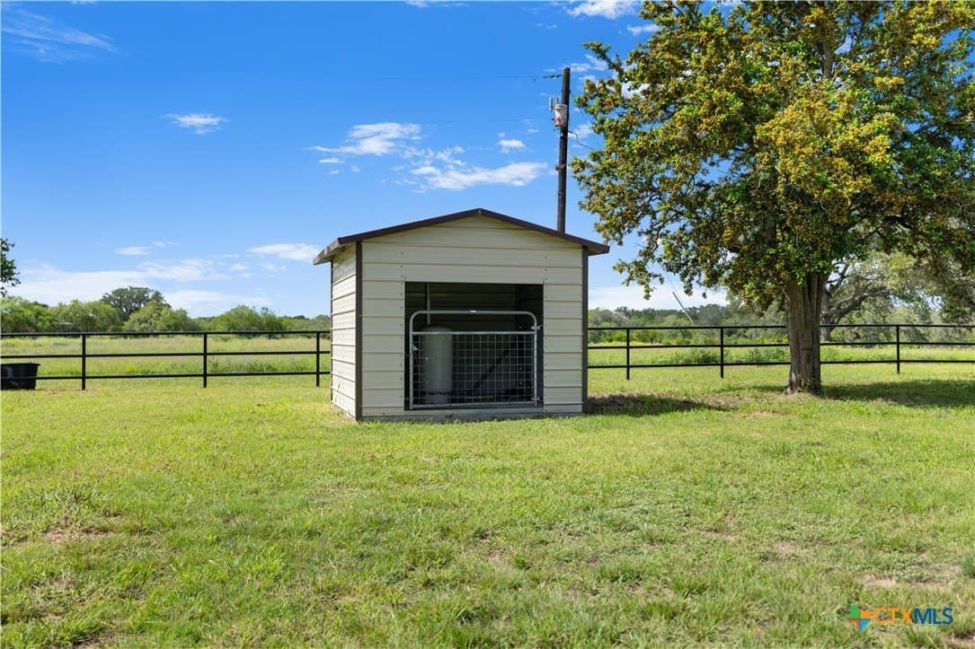 31.78 acres in Goliad County - photo 26