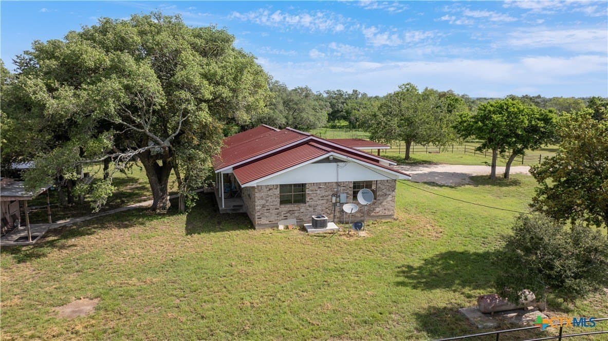 31.78 acres in Goliad County - photo 25