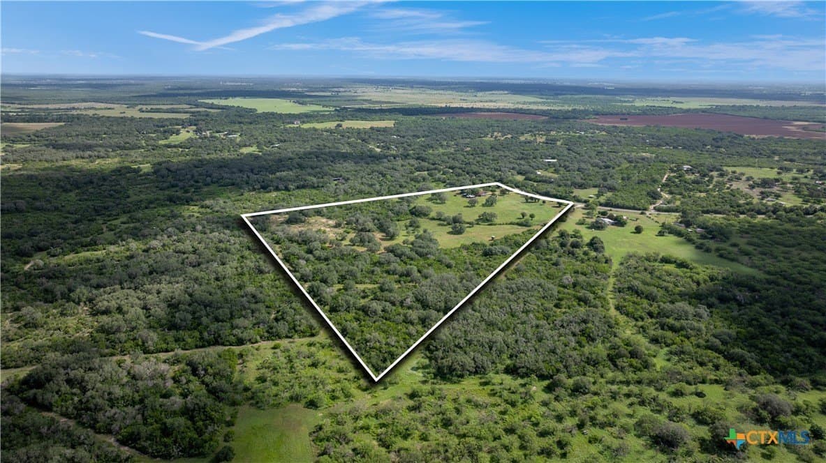 31.78 acres in Goliad County - photo 34