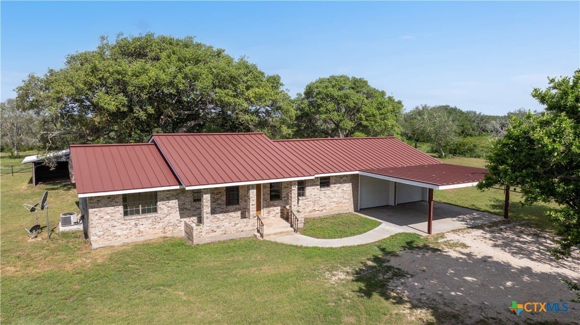 31.78 acres in Goliad County - photo 6