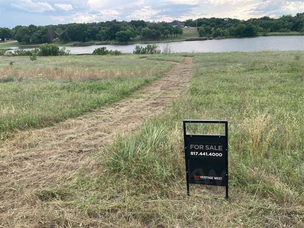 2.24 acres in Parker County gallery image 2