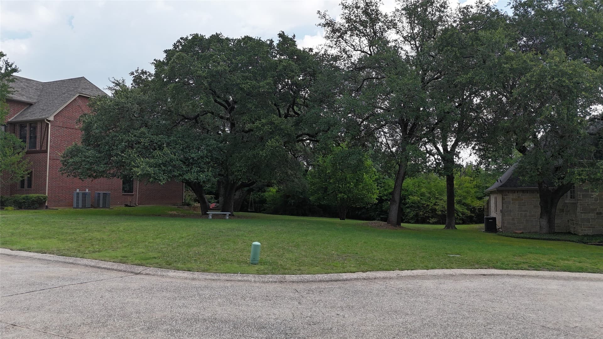 0.35 acres in Tarrant County gallery image 3
