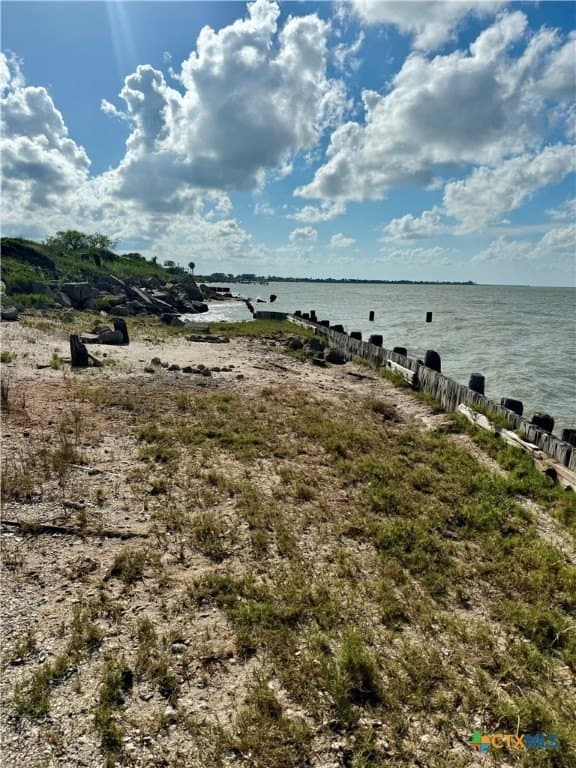 10 acres in Calhoun County featured view