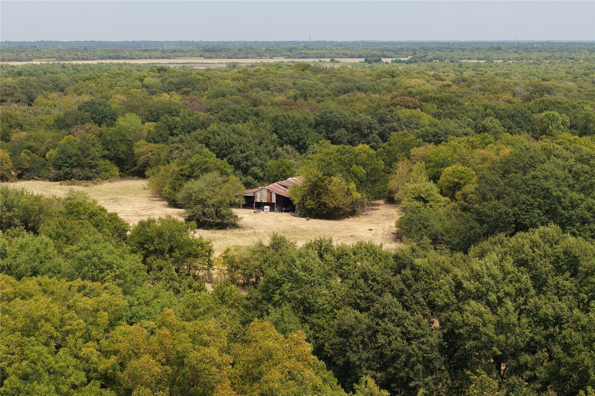 56.88 acres in Ellis County - photo 2