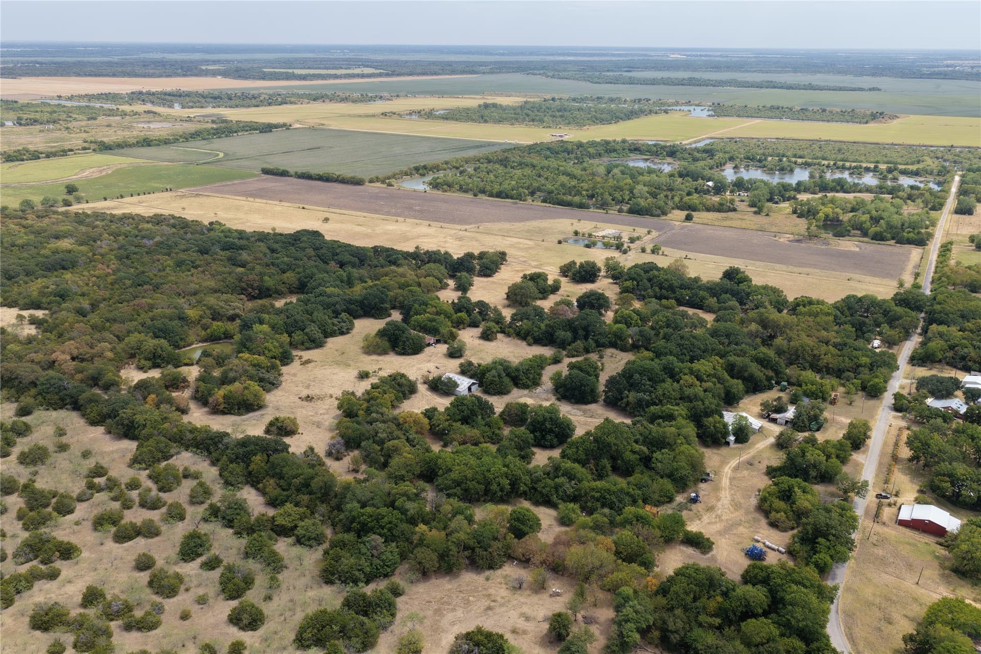 56.88 acres in Ellis County - photo 3