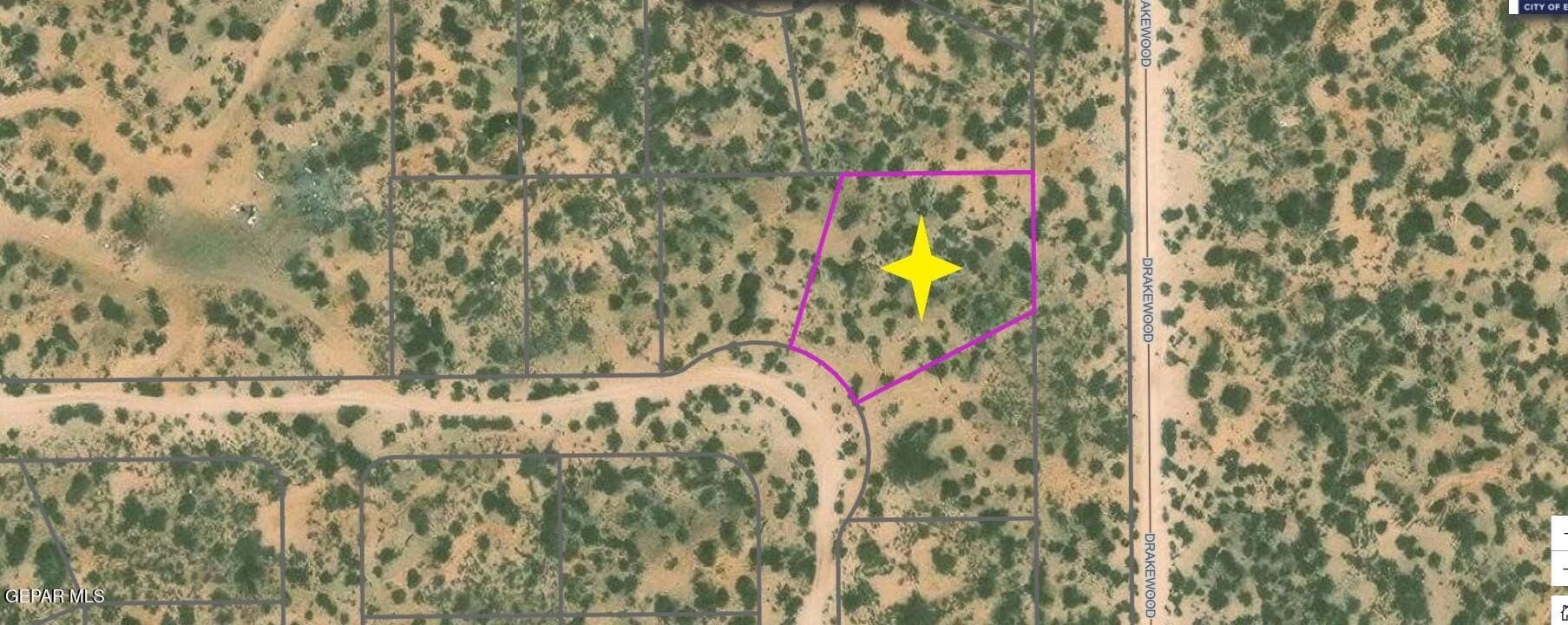 0.25 acres in El Paso County - photo 5