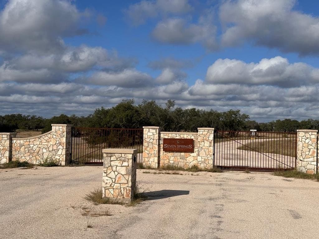10.04 acres in Kimble County - photo 23