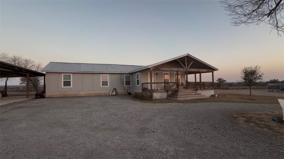 16 acres in Live Oak County