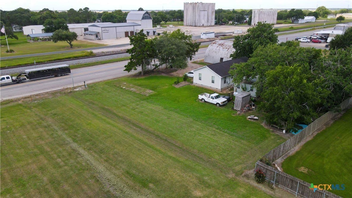 0.2 acres in Wharton County - photo 5