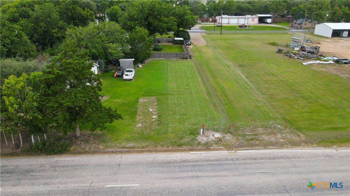 0.2 acres in Wharton County - photo 2