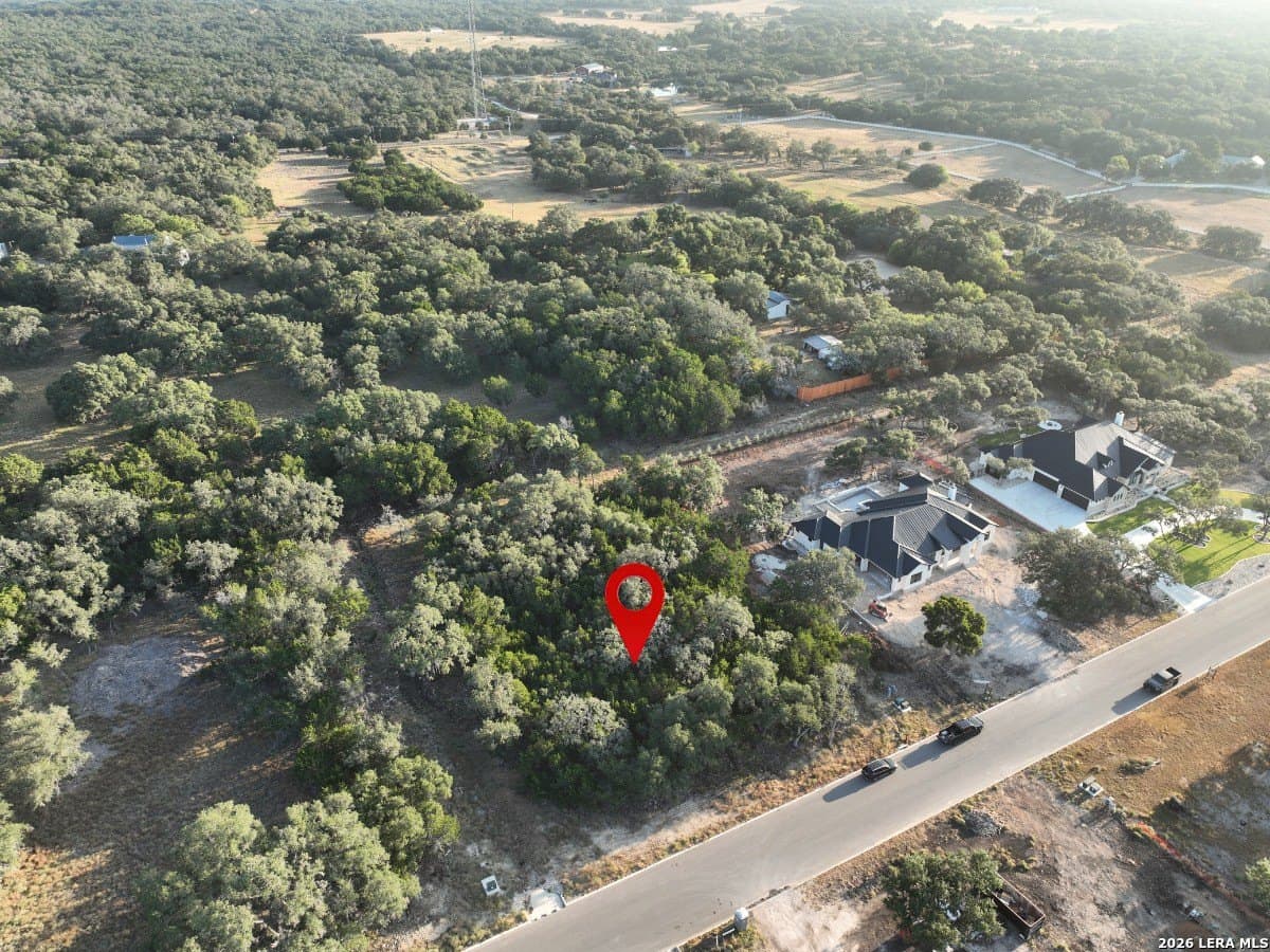 1.04 acres in Kendall County - photo 7