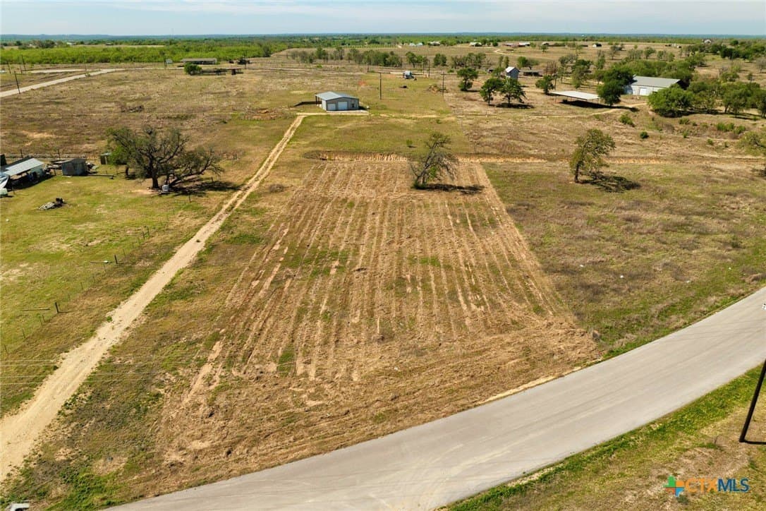 1.08 acres in Caldwell County gallery image 2