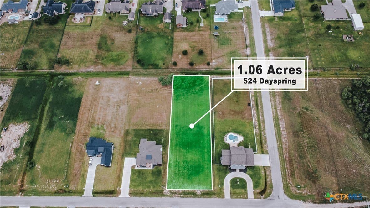 1.06 acres in Victoria County - photo 8