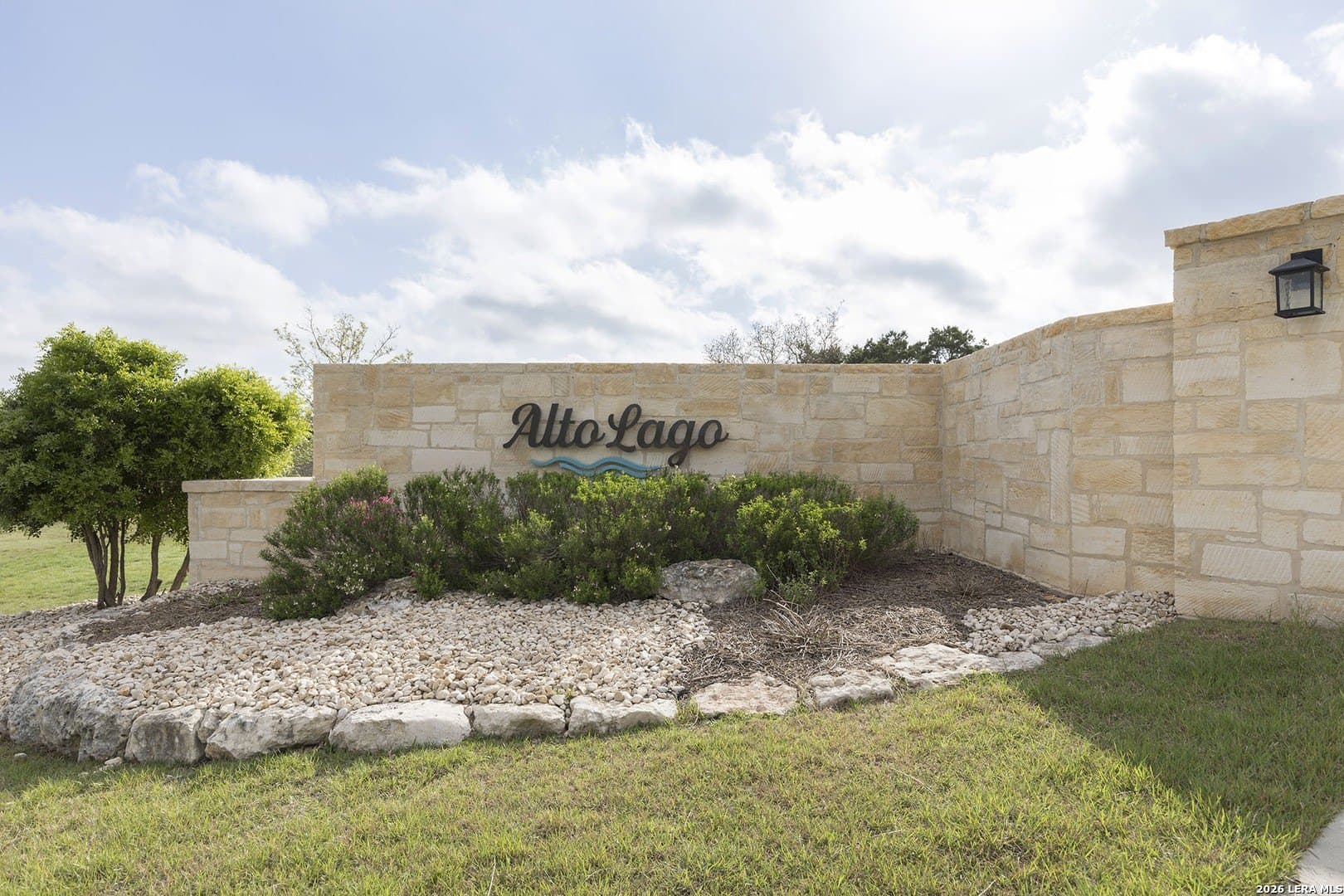 1.73 acres in Comal County gallery image 4