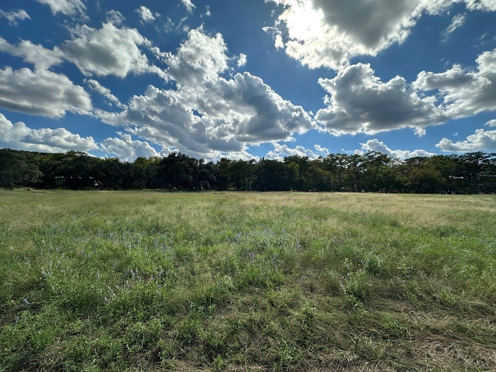 1.1 acres in Kerr County - photo 2