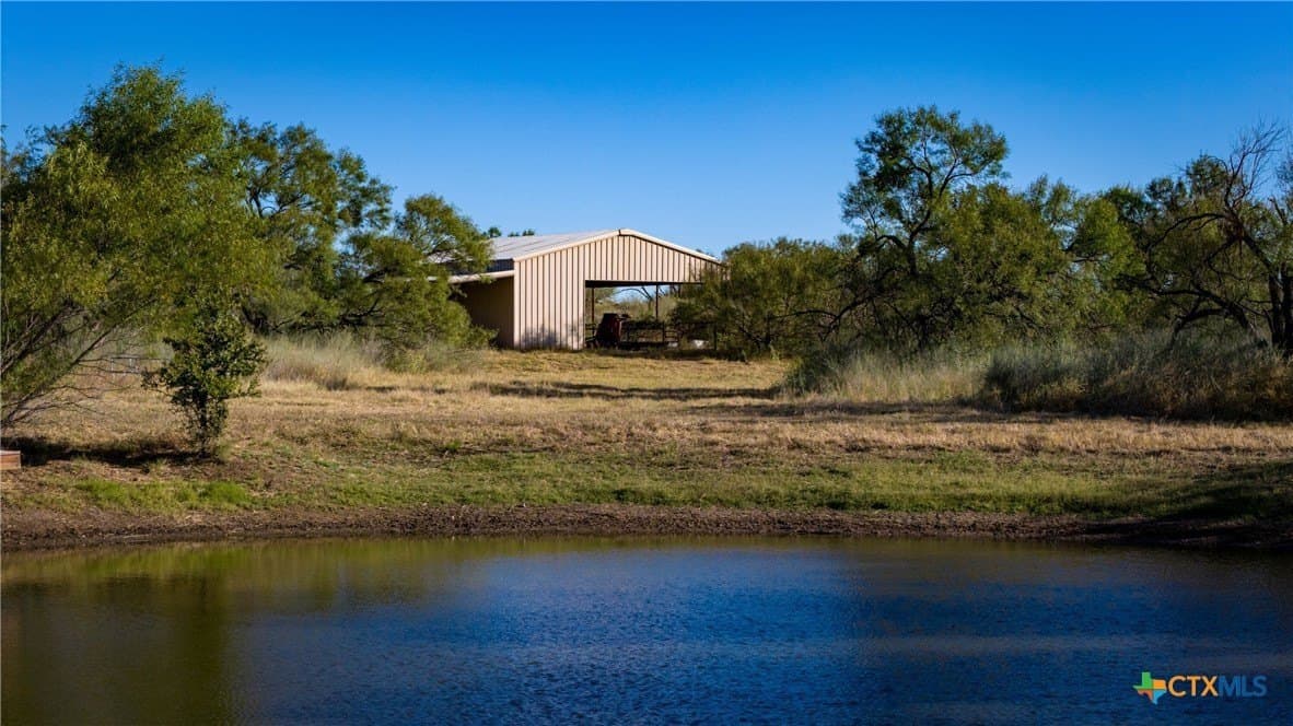 316 acres in Llano County - photo 32