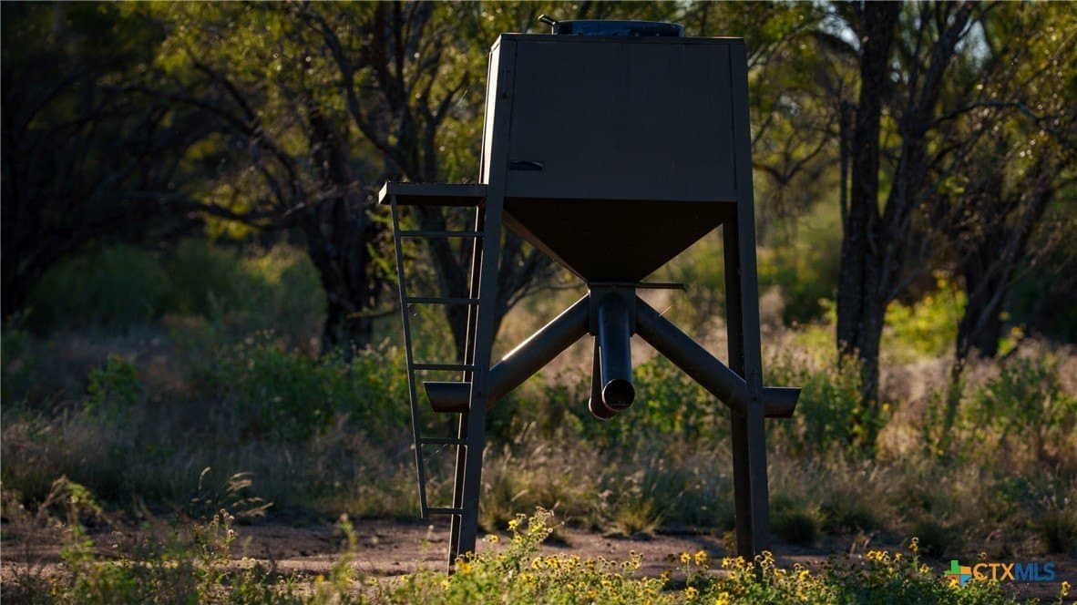 316 acres in Llano County - photo 37
