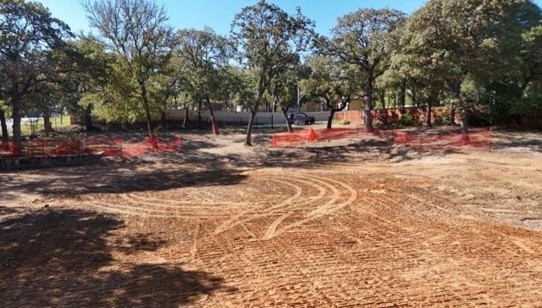 1.11 acres in Tarrant County gallery image 3