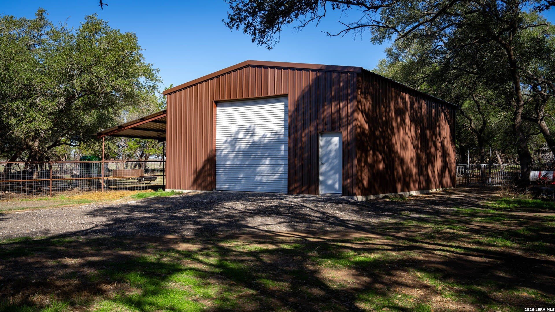 20 acres in Comal County gallery image 3